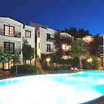 Mare Garden Hotell 3*