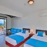 Mare Garden Hotell 3*