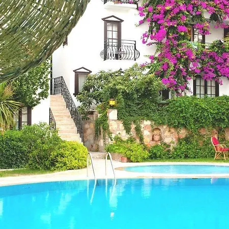 Sunny Garden Nilufer Hotel 3* 아크얄라