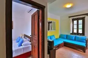 Sunny Garden Nilufer Hotel 3* 아크얄라