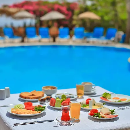 Sunny Garden Nilufer Hotel 3* 아크얄라