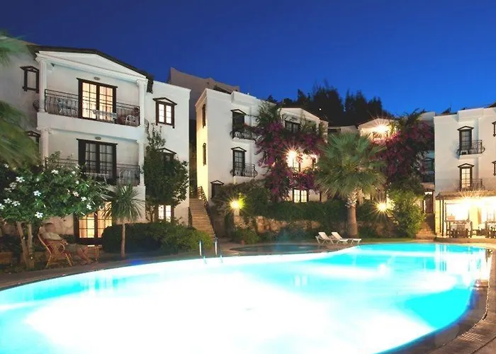 Mare Garden Hotell 3*