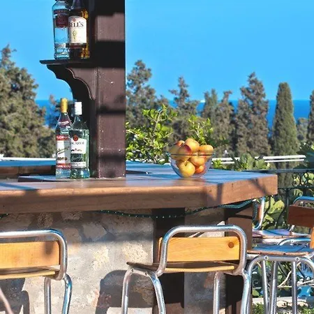 Mare Garden Отель 3*